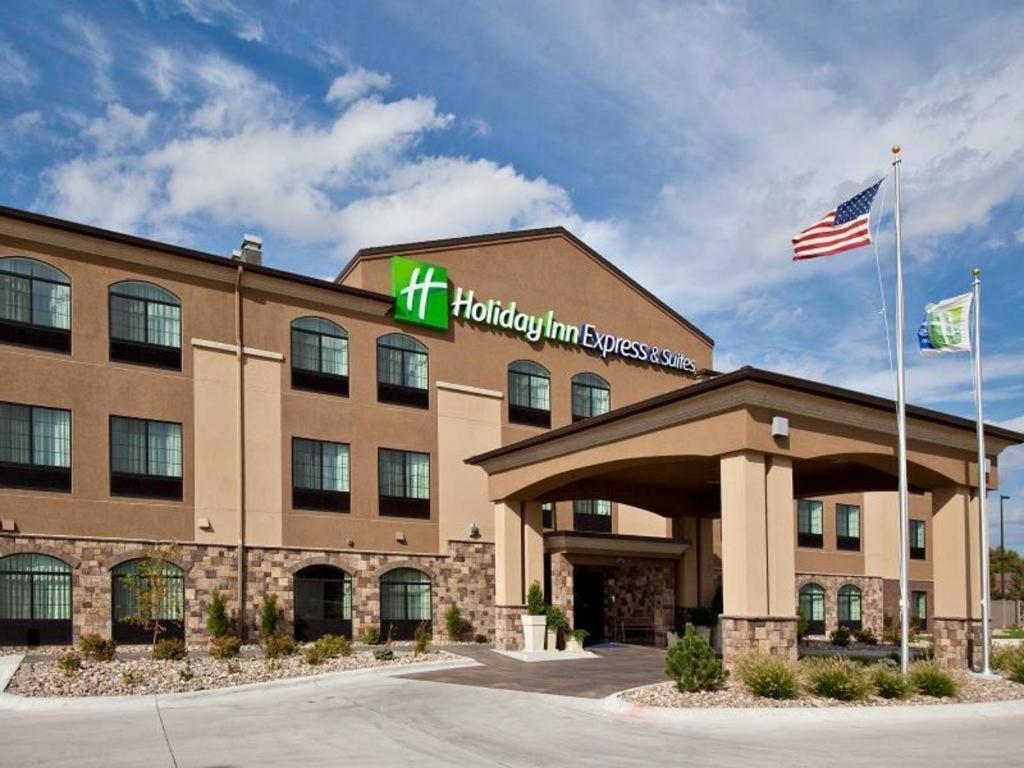 Holiday Inn Express Hotel & Suites Grand Island By Ihg Ngoại thất bức ảnh