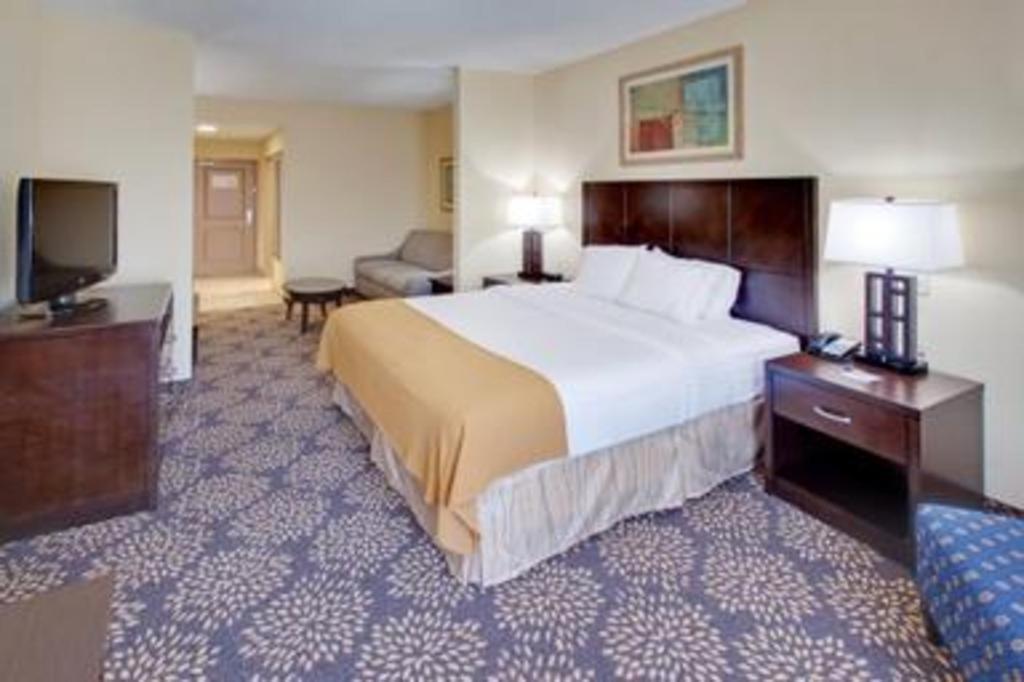 Holiday Inn Express Hotel & Suites Grand Island By Ihg Ngoại thất bức ảnh