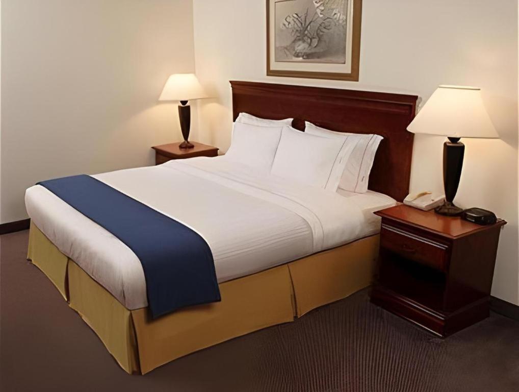 Holiday Inn Express Hotel & Suites Grand Island By Ihg Ngoại thất bức ảnh